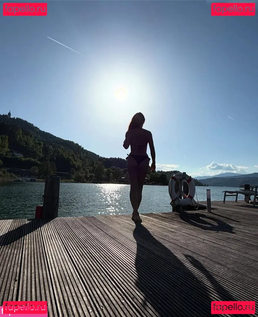 Nazan Eckes Onlyfans Photo Gallery 