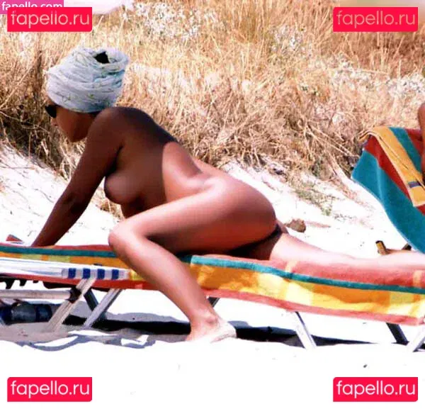 Anke Engelke Onlyfans Photo Gallery 