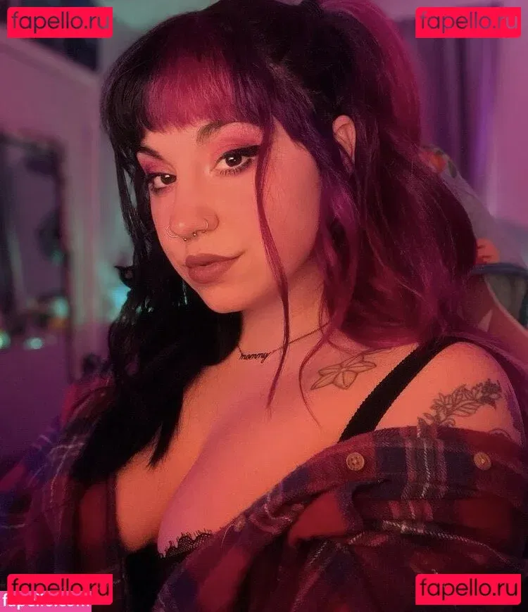 chibi.steph Onlyfans Photo Gallery 