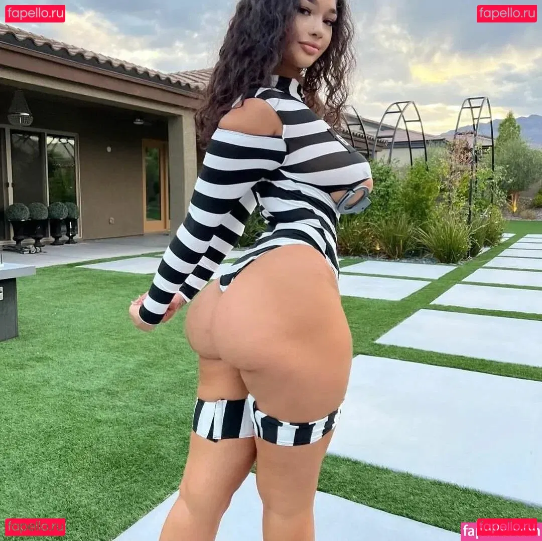 Lexi2Legit Onlyfans Photo Gallery 