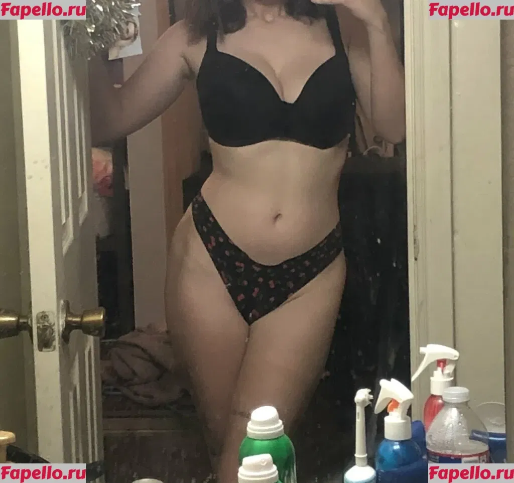 Megan Bitchell Onlyfans Photo Gallery 