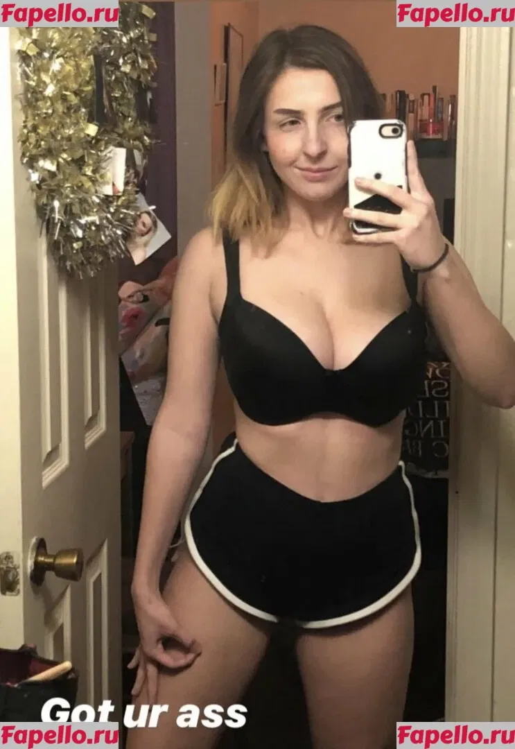Megan Bitchell Onlyfans Photo Gallery 