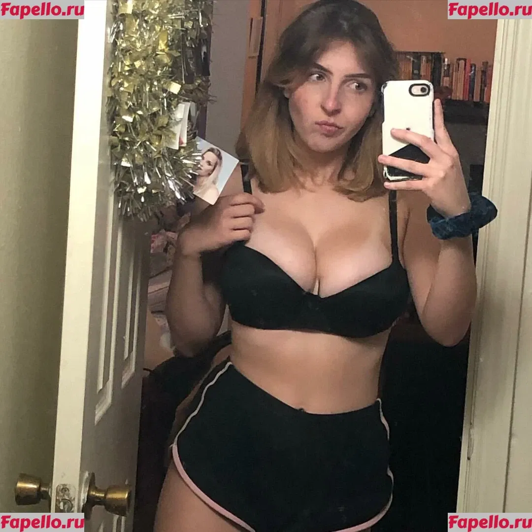 Megan Bitchell Onlyfans Photo Gallery 