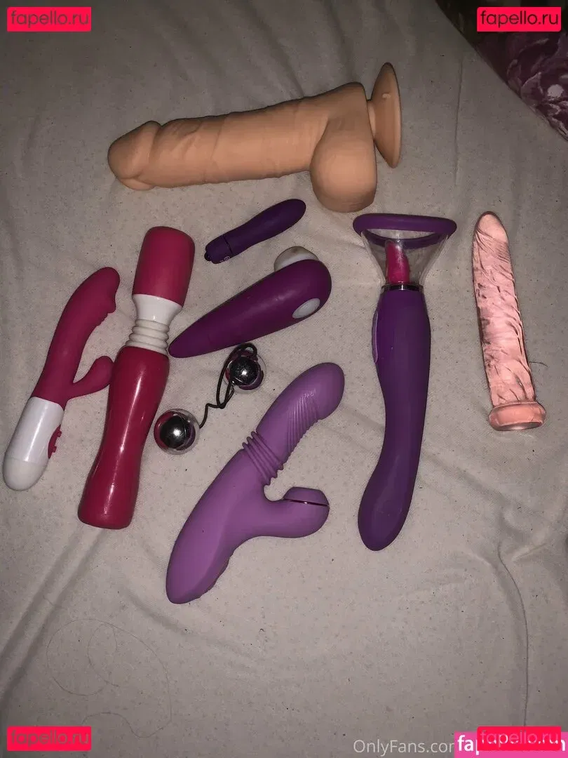 queenv1997 Onlyfans Photo Gallery 