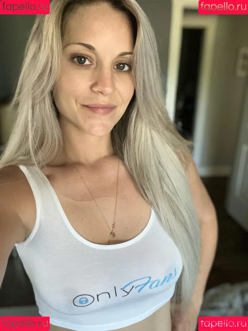 Vesper Violet Onlyfans Photo Gallery 
