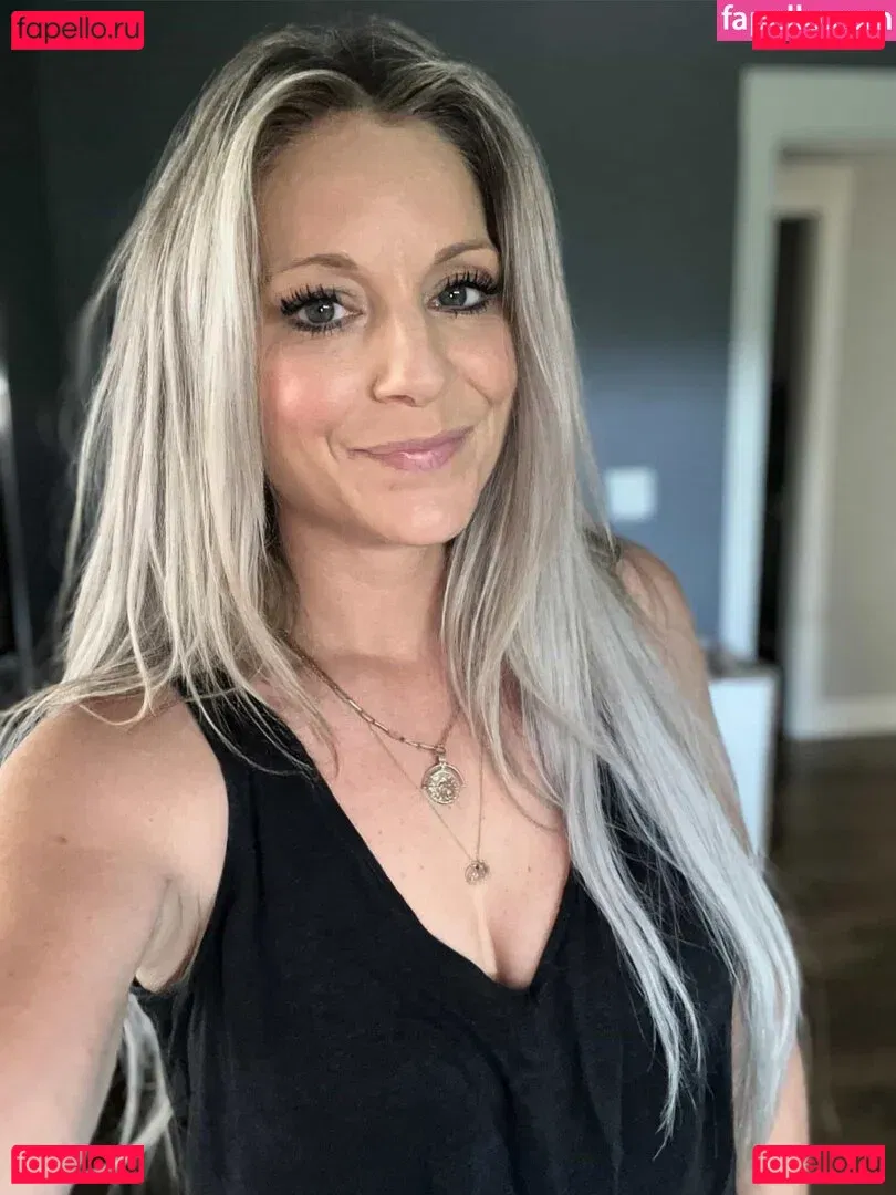 Vesper Violet Onlyfans Photo Gallery 