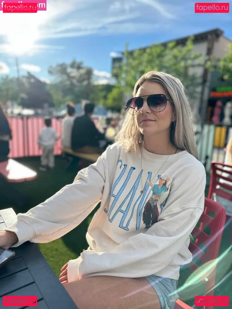 Vesper Violet Onlyfans Photo Gallery 