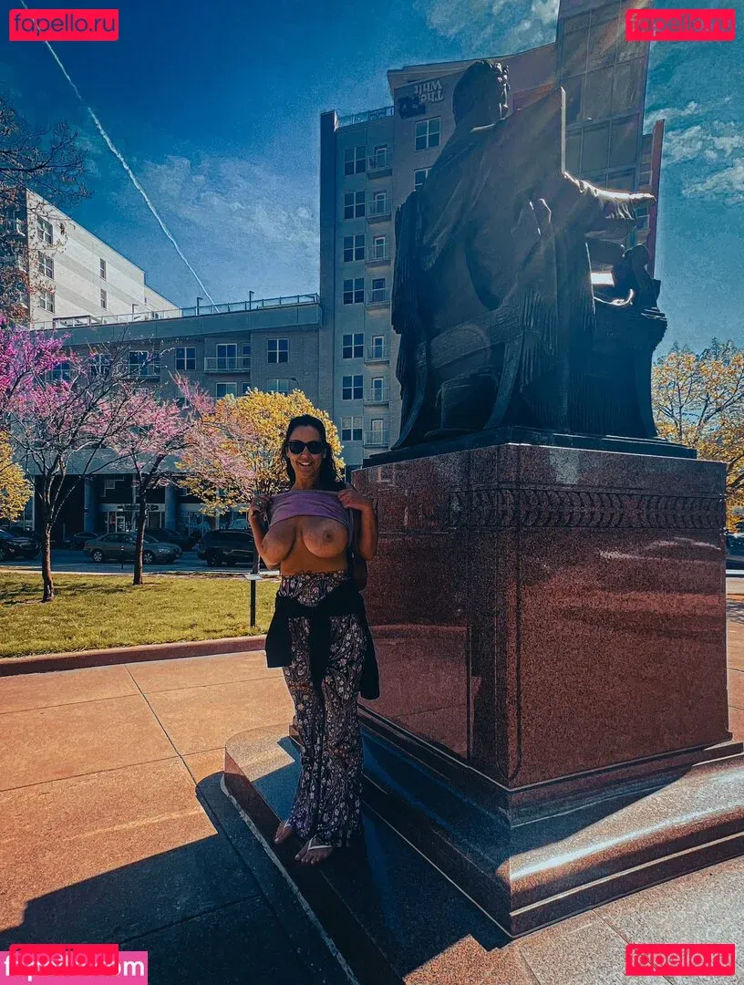 Eva Love Onlyfans Photo Gallery 