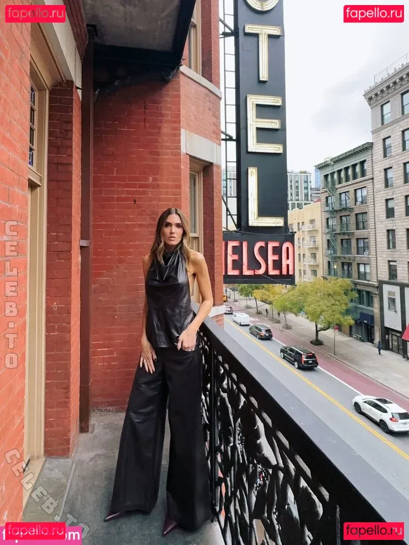 Mandy Moore Onlyfans Photo Gallery 