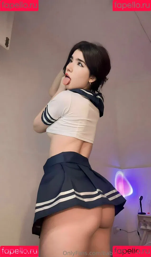 lunaababyxo Onlyfans Photo Gallery 