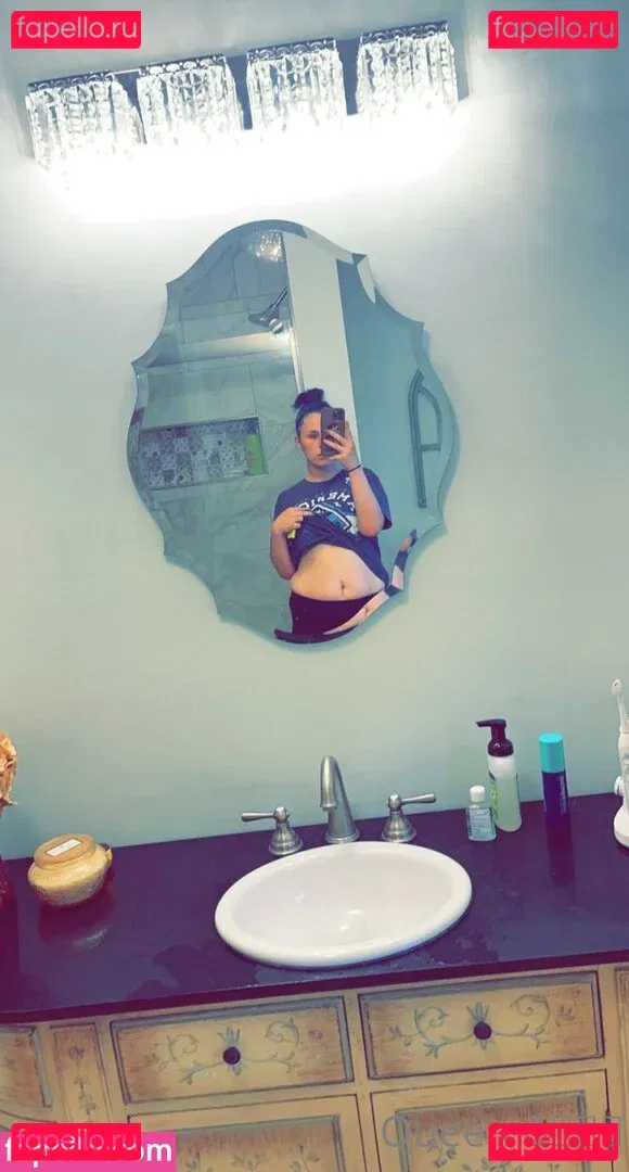 queenbitch1998 Onlyfans Photo Gallery 