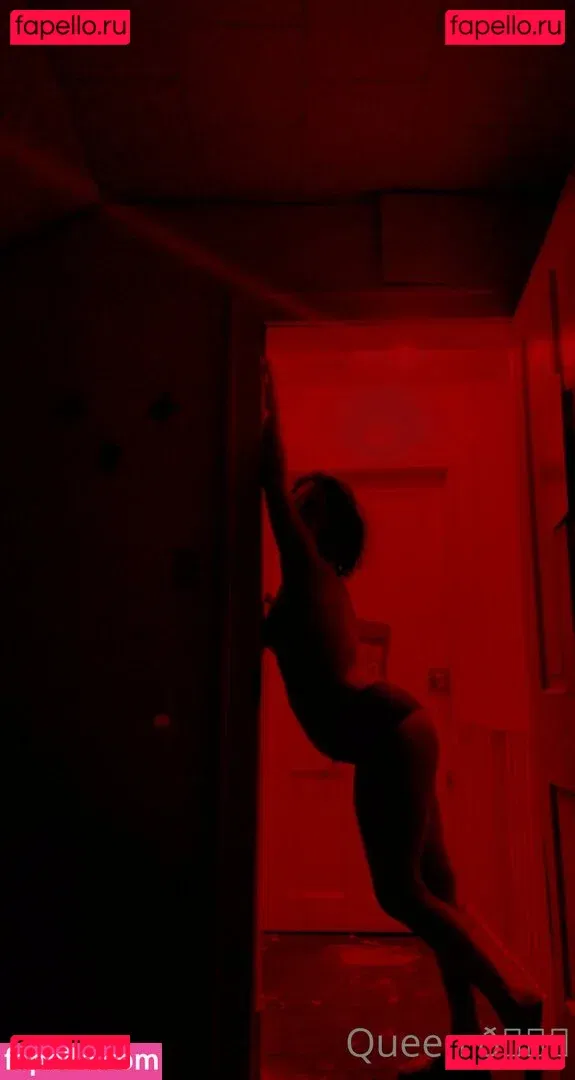 queenbitch1998 Onlyfans Photo Gallery 