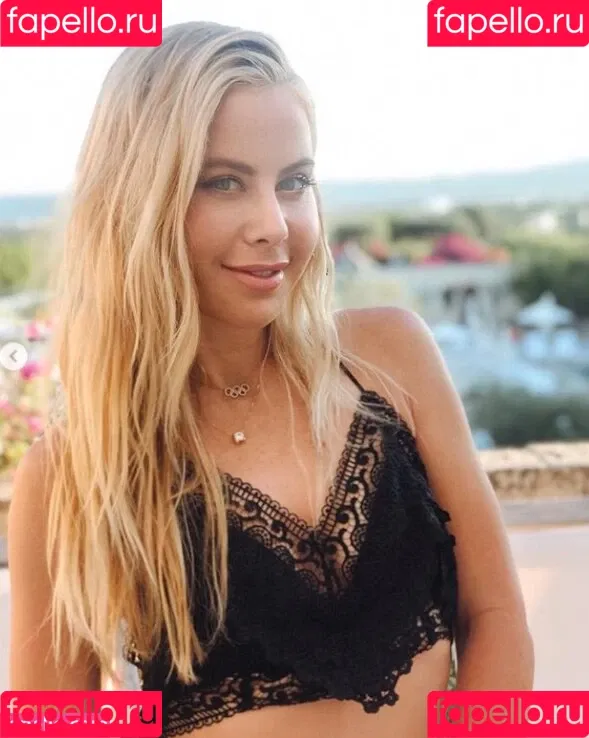 Tara Lipinski Onlyfans Photo Gallery 