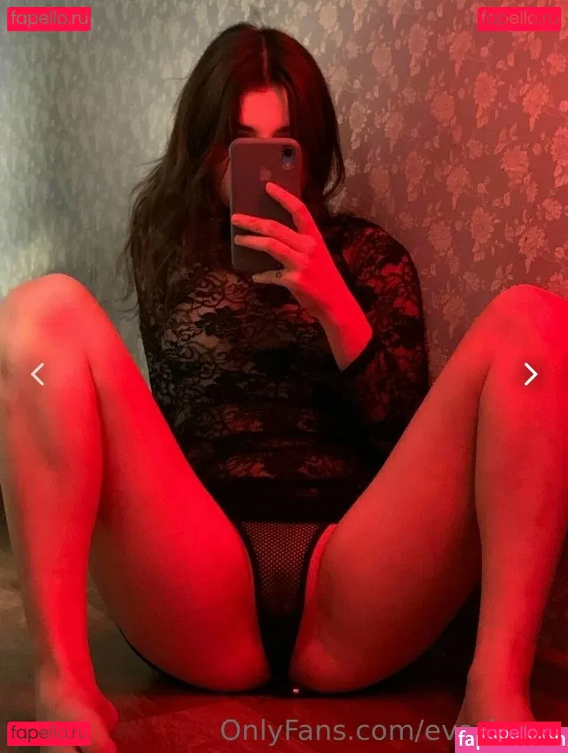 Eva Kross Onlyfans Photo Gallery 