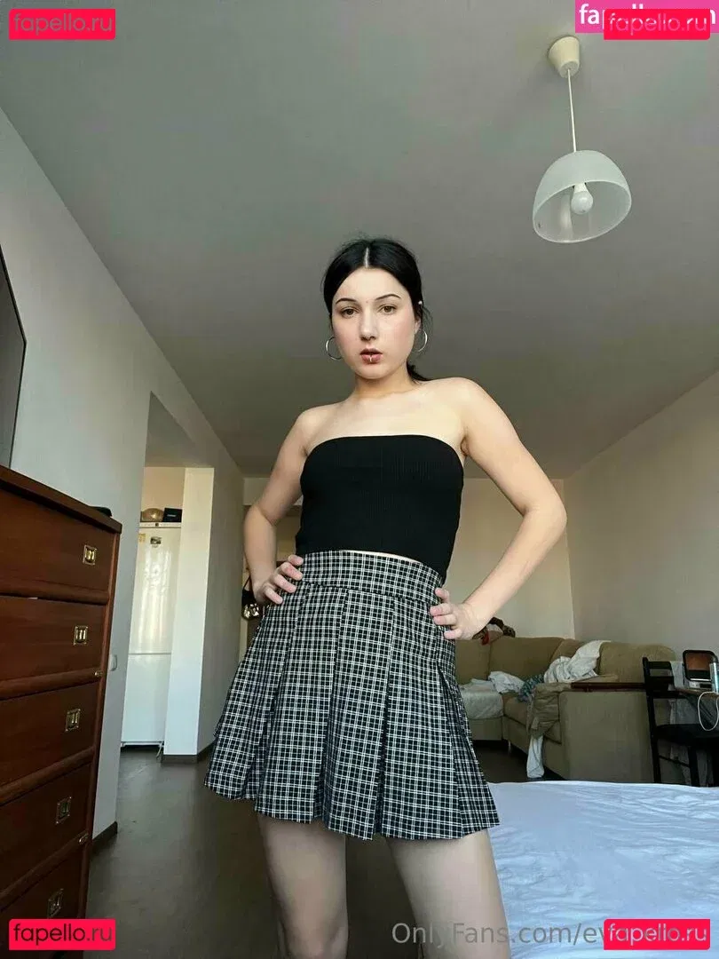 Eva Kross Onlyfans Photo Gallery 