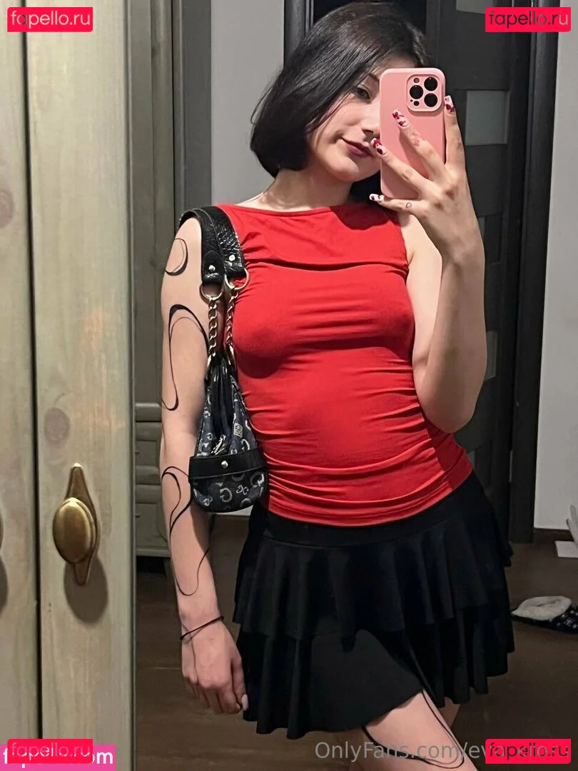 Eva Kross Onlyfans Photo Gallery 