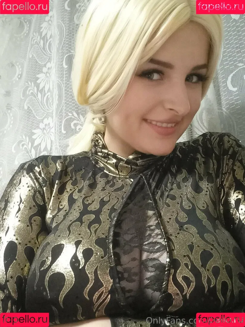 julyranf Onlyfans Photo Gallery 