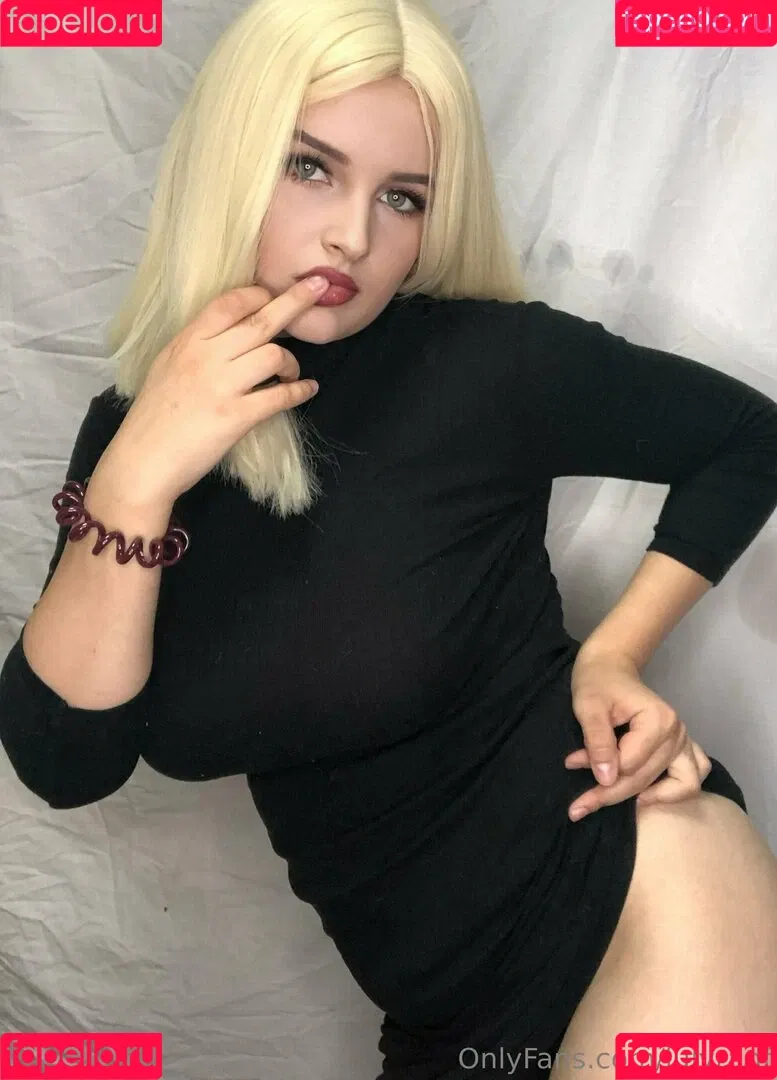 julyranf Onlyfans Photo Gallery 