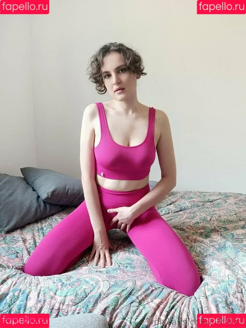 julyranf Onlyfans Photo Gallery 