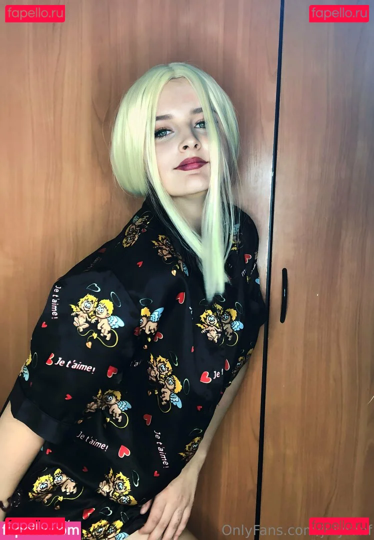 julyranf Onlyfans Photo Gallery 