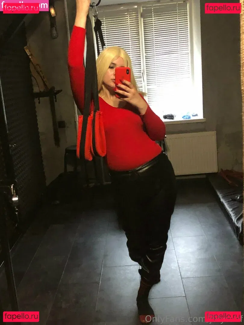 julyranf Onlyfans Photo Gallery 