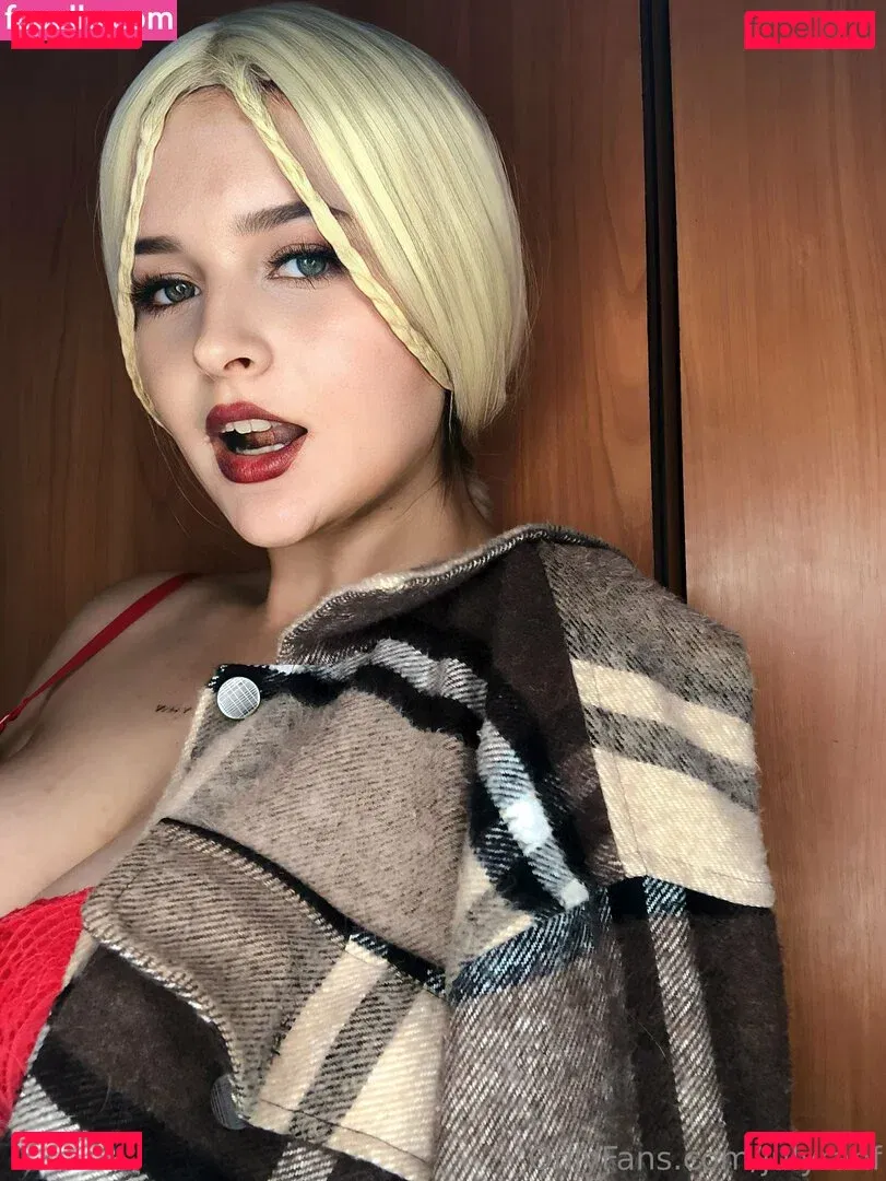 julyranf Onlyfans Photo Gallery 