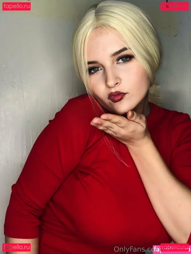 julyranf Onlyfans Photo Gallery 