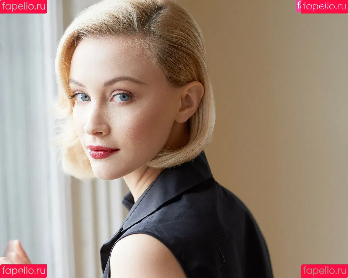 Sarah Gadon Onlyfans Photo Gallery 