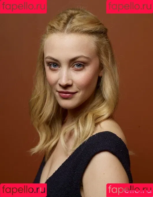 Sarah Gadon Onlyfans Photo Gallery 