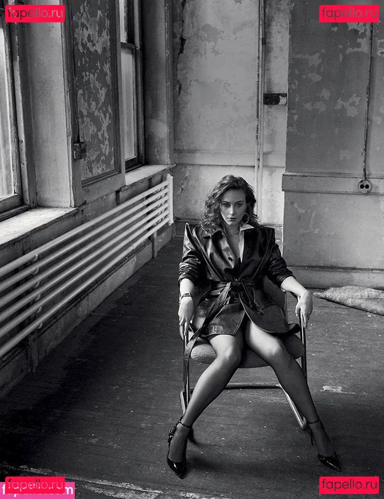 Sarah Gadon Onlyfans Photo Gallery 