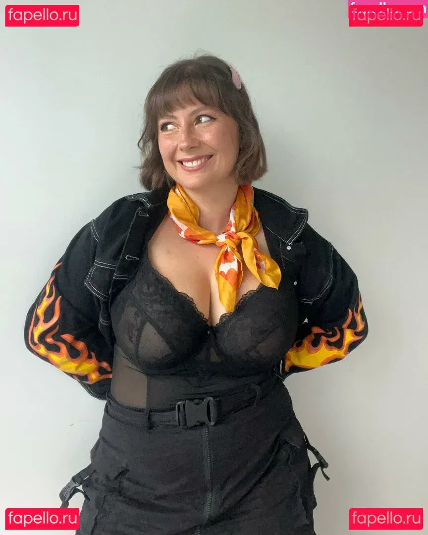 slice_of_salami_ Onlyfans Photo Gallery 