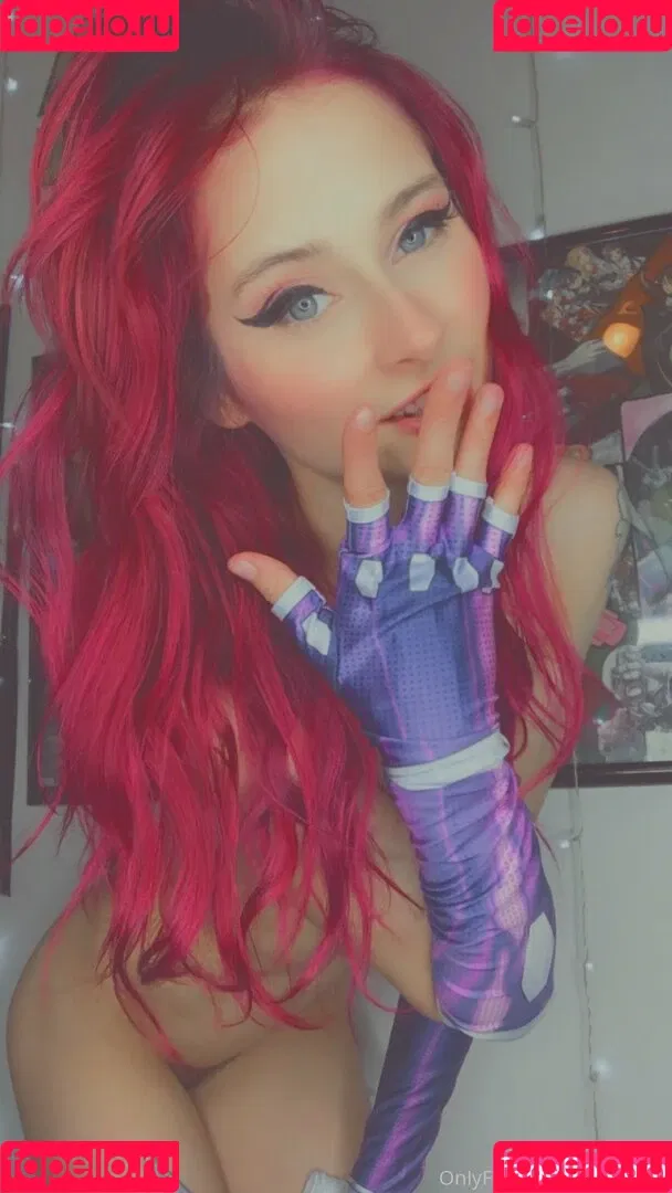 KatWoods Onlyfans Photo Gallery 