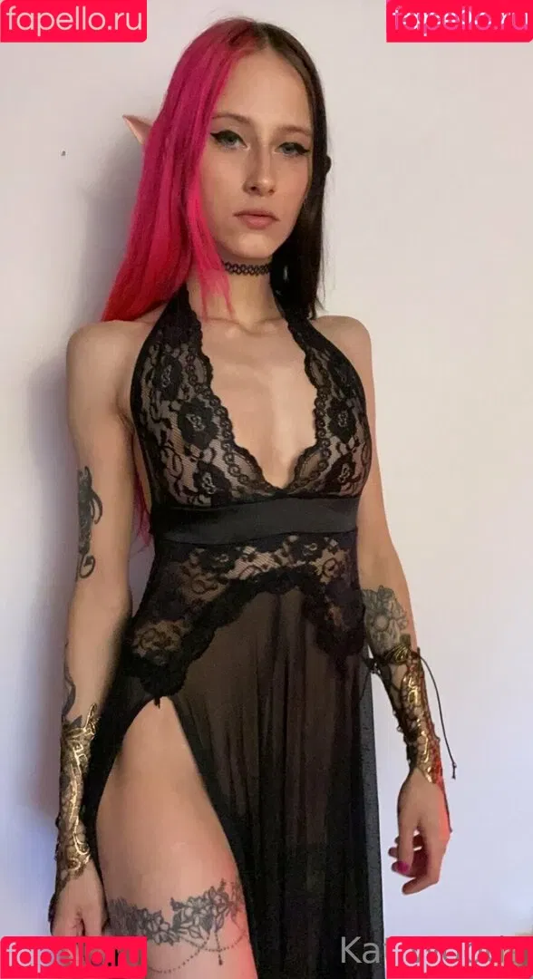 KatWoods Onlyfans Photo Gallery 