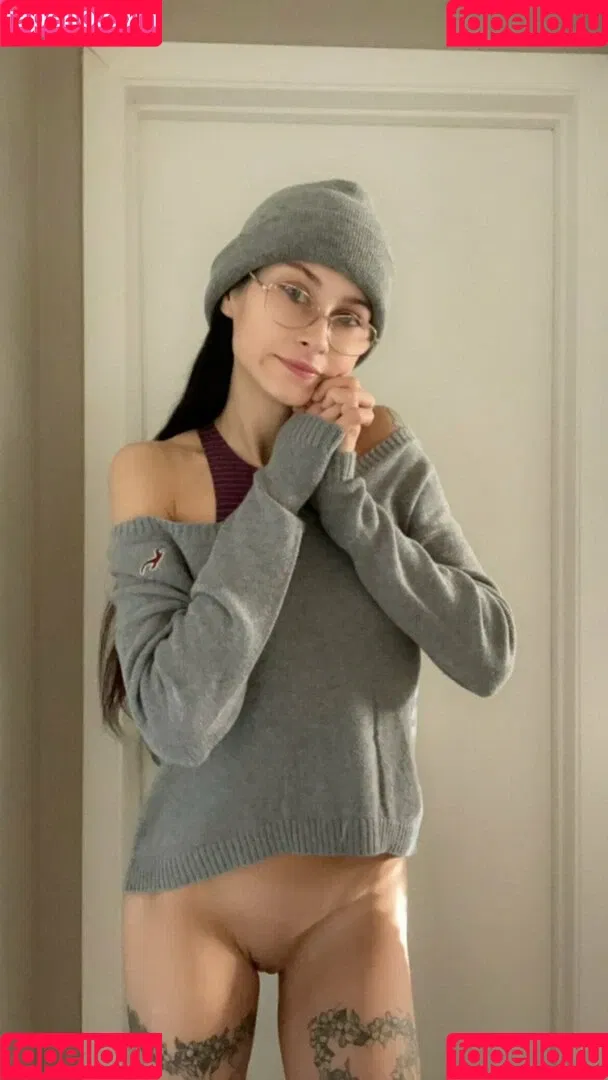 KatWoods Onlyfans Photo Gallery 