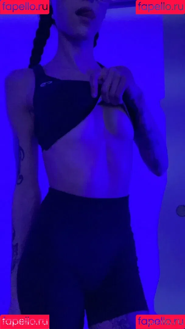 KatWoods Onlyfans Photo Gallery 