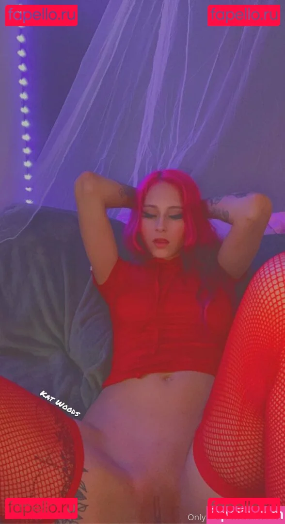 KatWoods Onlyfans Photo Gallery 