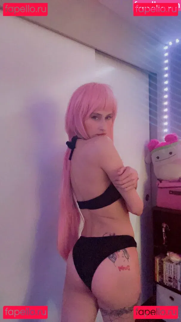 KatWoods Onlyfans Photo Gallery 