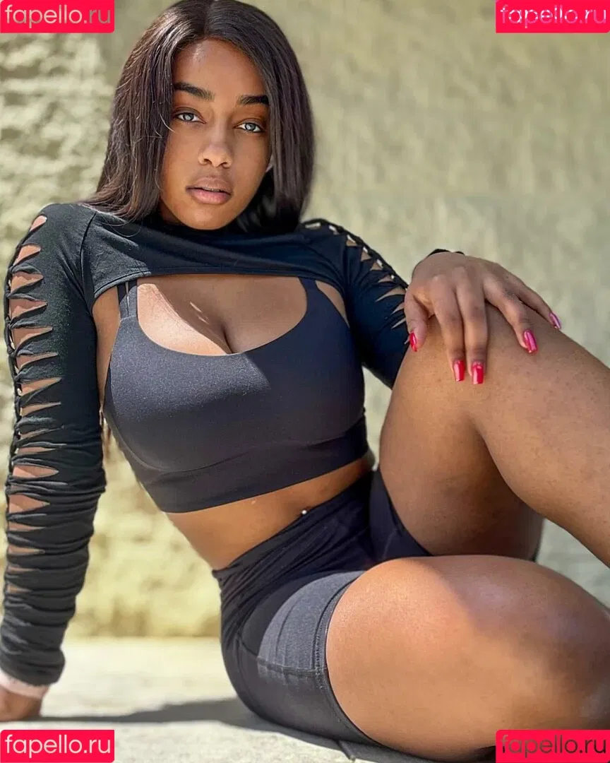 Lily Starfire Onlyfans Photo Gallery 