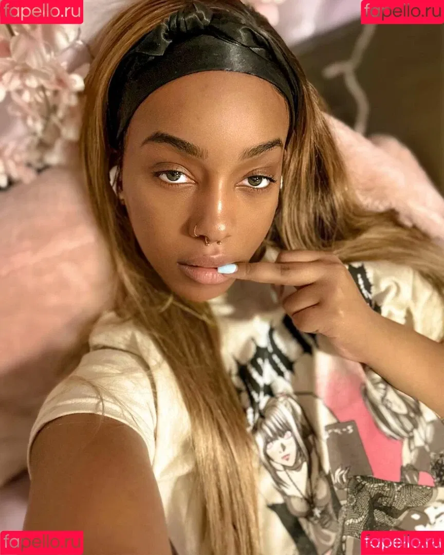 Lily Starfire Onlyfans Photo Gallery 