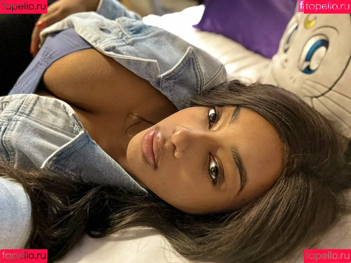 Lily Starfire Onlyfans Photo Gallery 