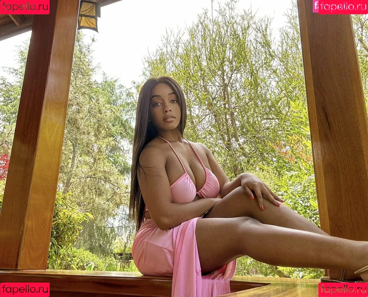 Lily Starfire Onlyfans Photo Gallery 
