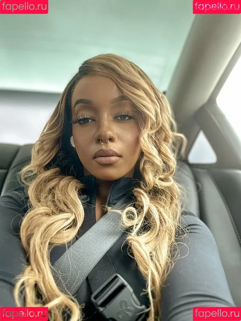 Lily Starfire Onlyfans Photo Gallery 