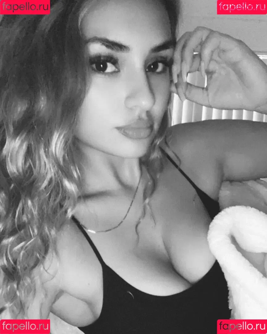 Lydia Simonis Onlyfans Photo Gallery 