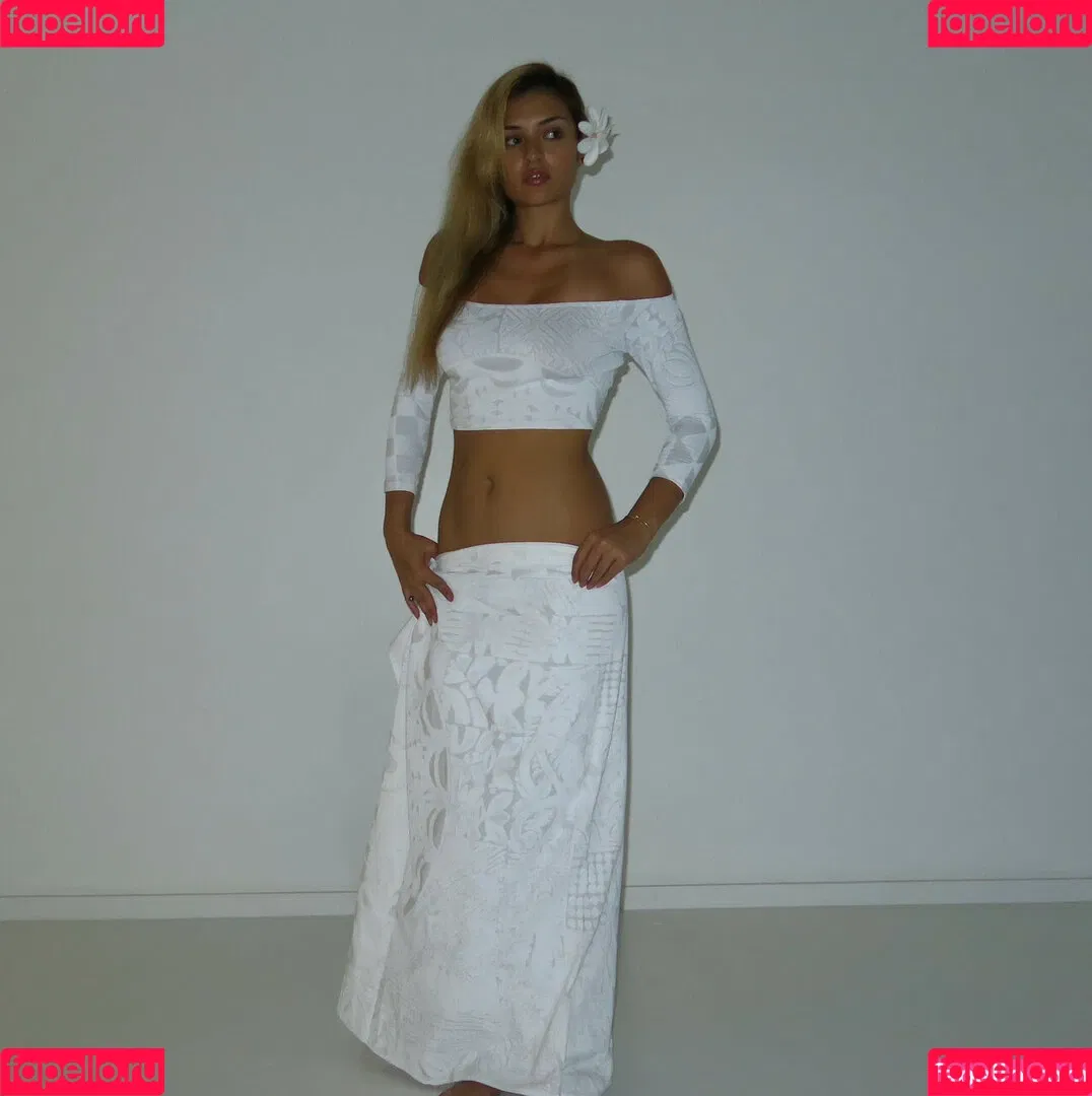 Lydia Simonis Onlyfans Photo Gallery 