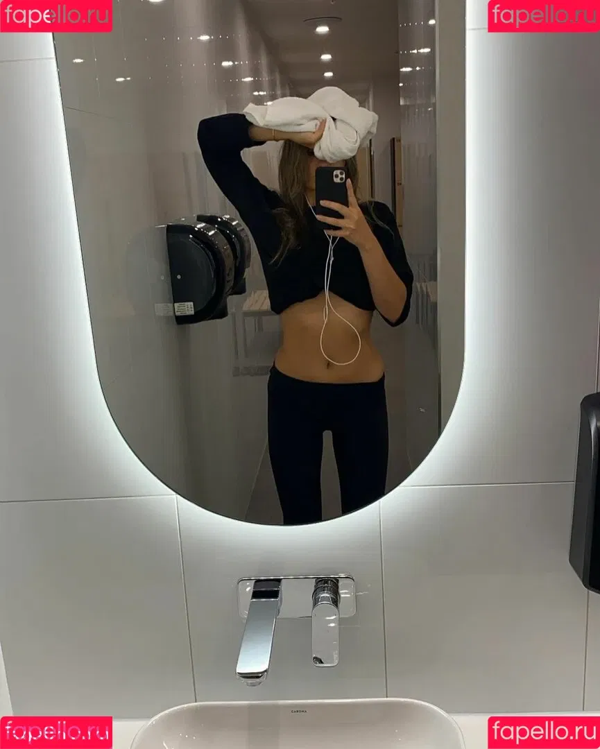 Lydia Simonis Onlyfans Photo Gallery 