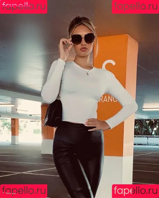 Lydia Simonis Onlyfans Photo Gallery 