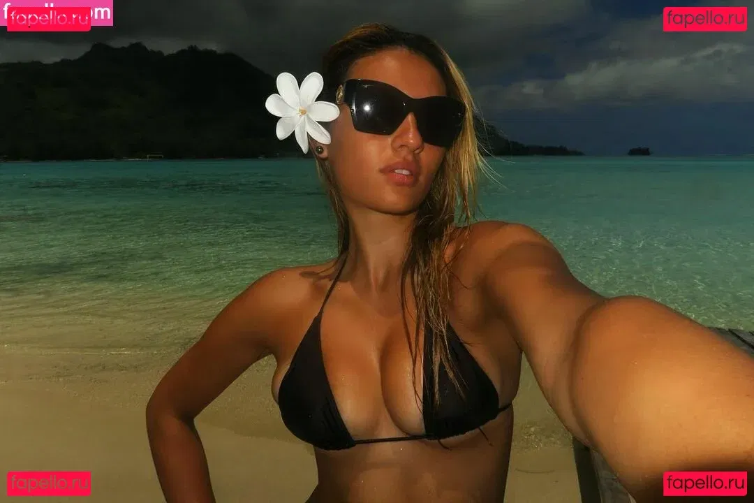 Lydia Simonis Onlyfans Photo Gallery 