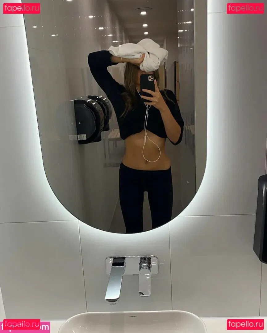 Lydia Simonis Onlyfans Photo Gallery 