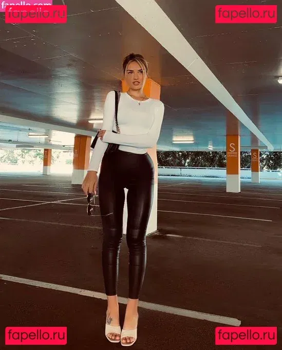 Lydia Simonis Onlyfans Photo Gallery 