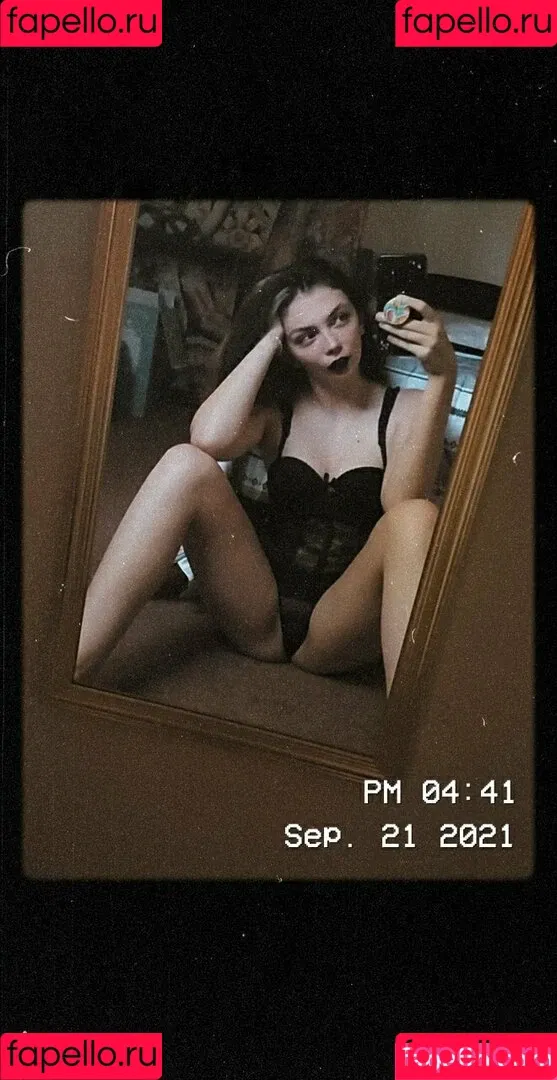 honey-girl Onlyfans Photo Gallery 